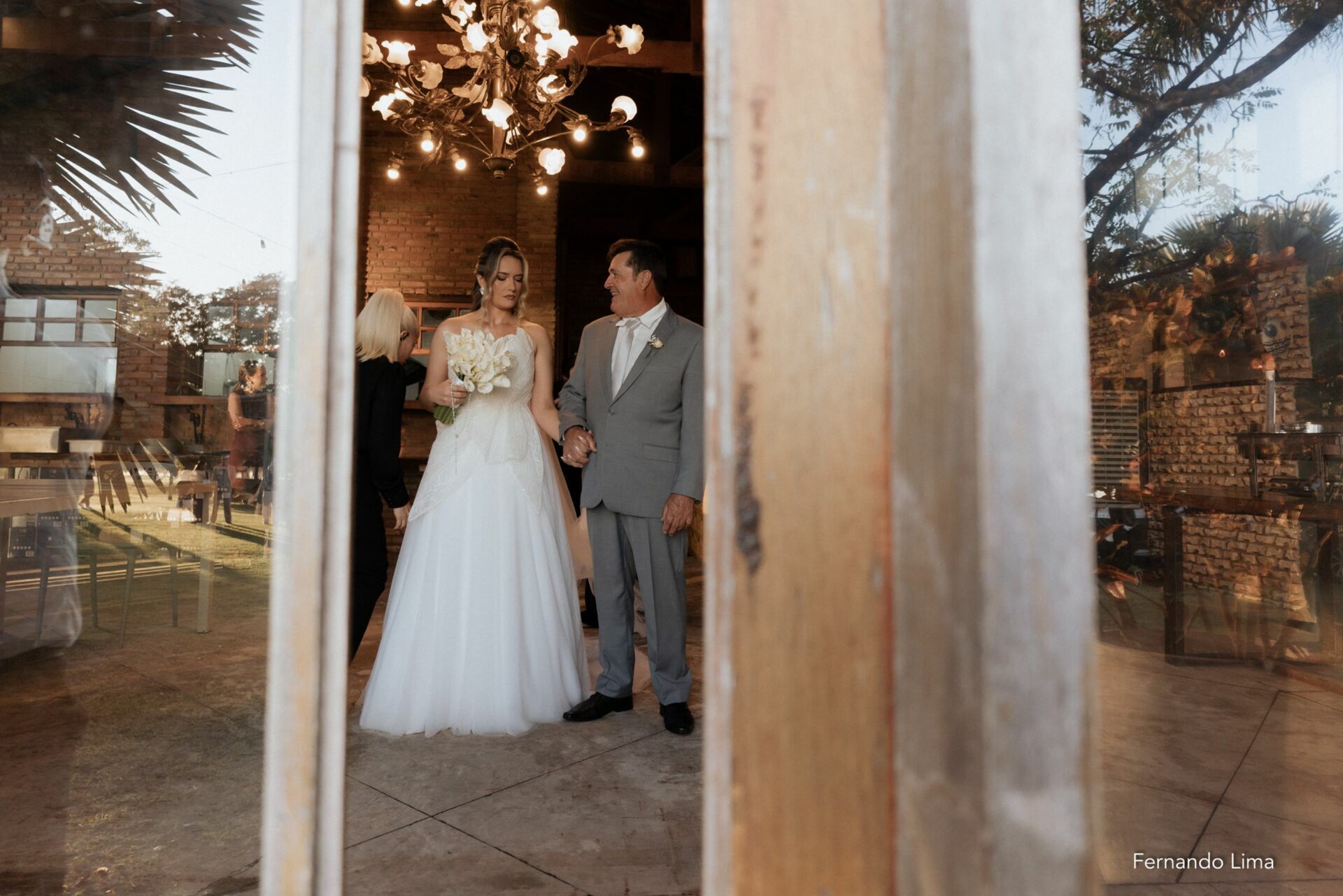 Foto Emeline & Eduardo — Casamento ao entardecer na Quinta do Sardão Foto Emeline & Eduardo — Casamento ao entardecer na Quinta do Sardão - Imagem 36