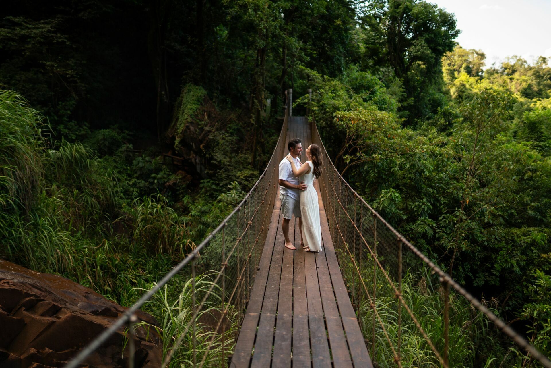 Foto Pré-Wedding de Isabelle e Juliano nas Cachoeiras de Brotas SP | Ensaio de Noivos | Fernando Lima Fotografia - Imagem 36