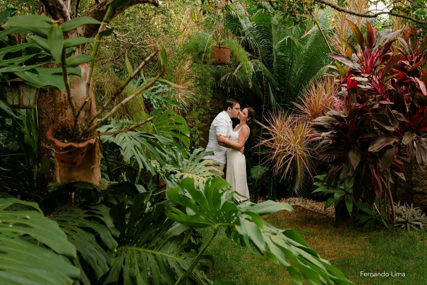 Mayara e Pietro | Um Ensaio Íntimo na Casa da Avó
