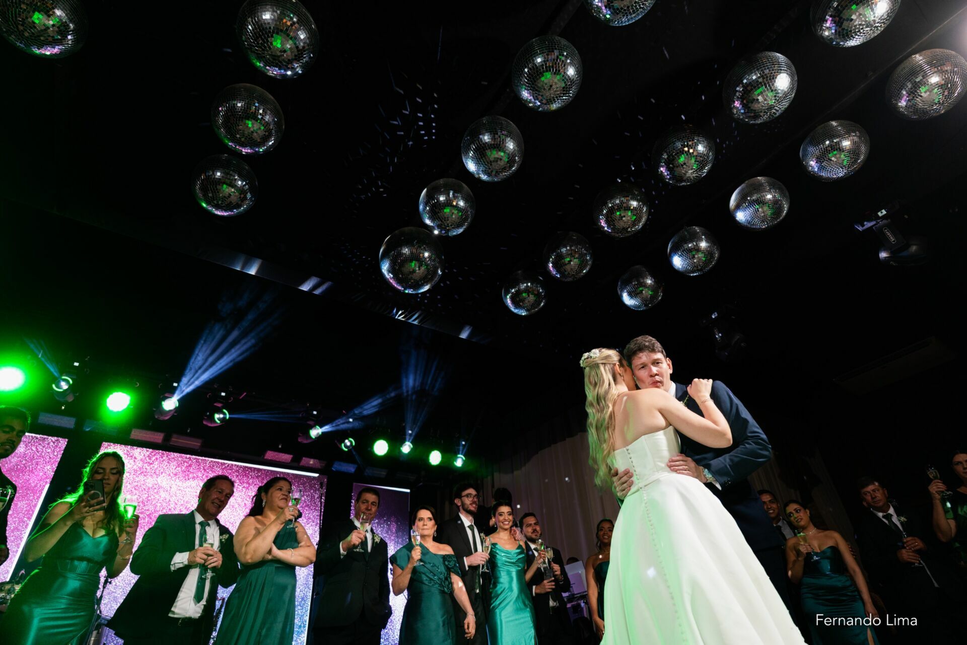 Foto Emoção impressa ainda durante a festa - Priscila e Alceu | A Quinta do Sardão  - Imagem 36