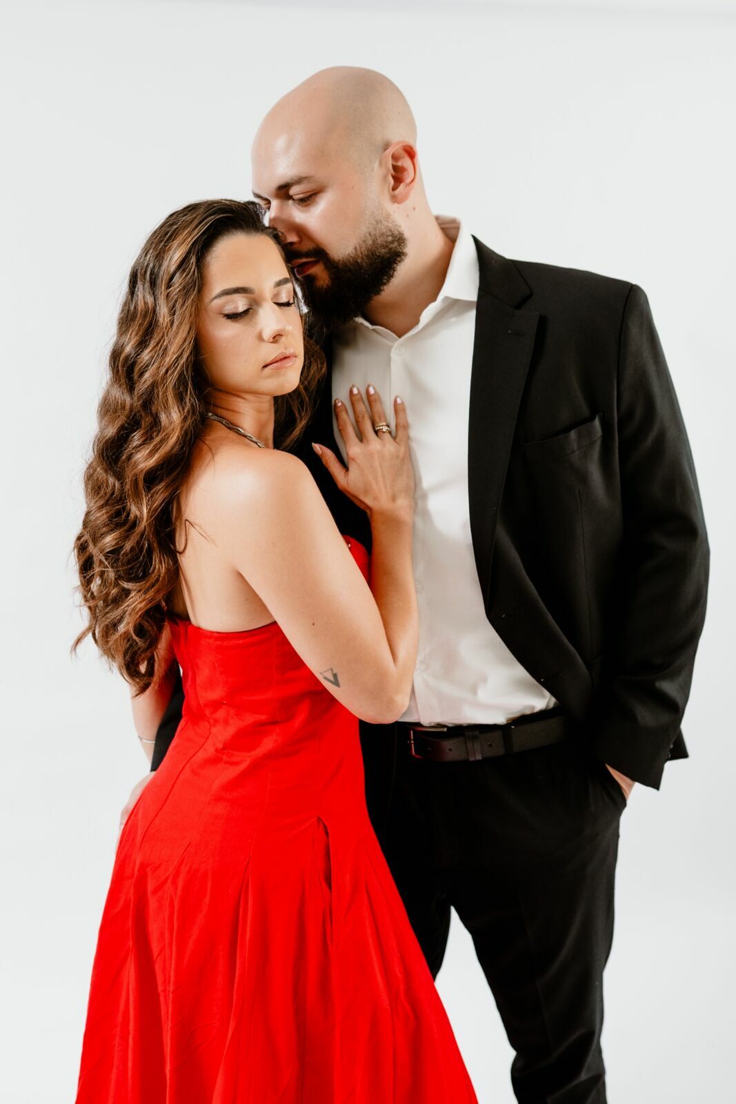 Foto Fotografia de Estúdio Clean e Atemporal  - Gaby e João  - Imagem 5