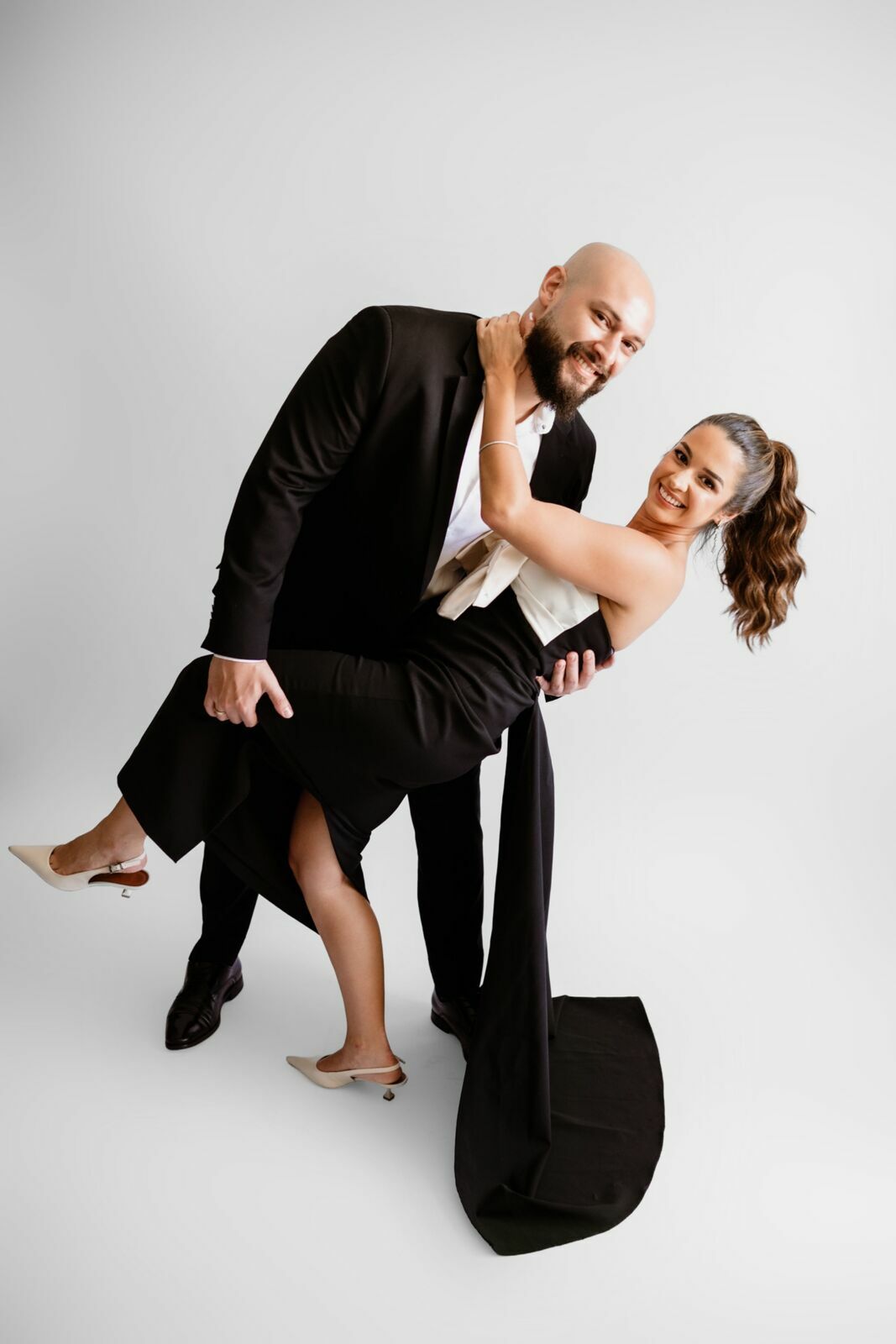Foto Fotografia de Estúdio Clean e Atemporal  - Gaby e João  - Imagem 34