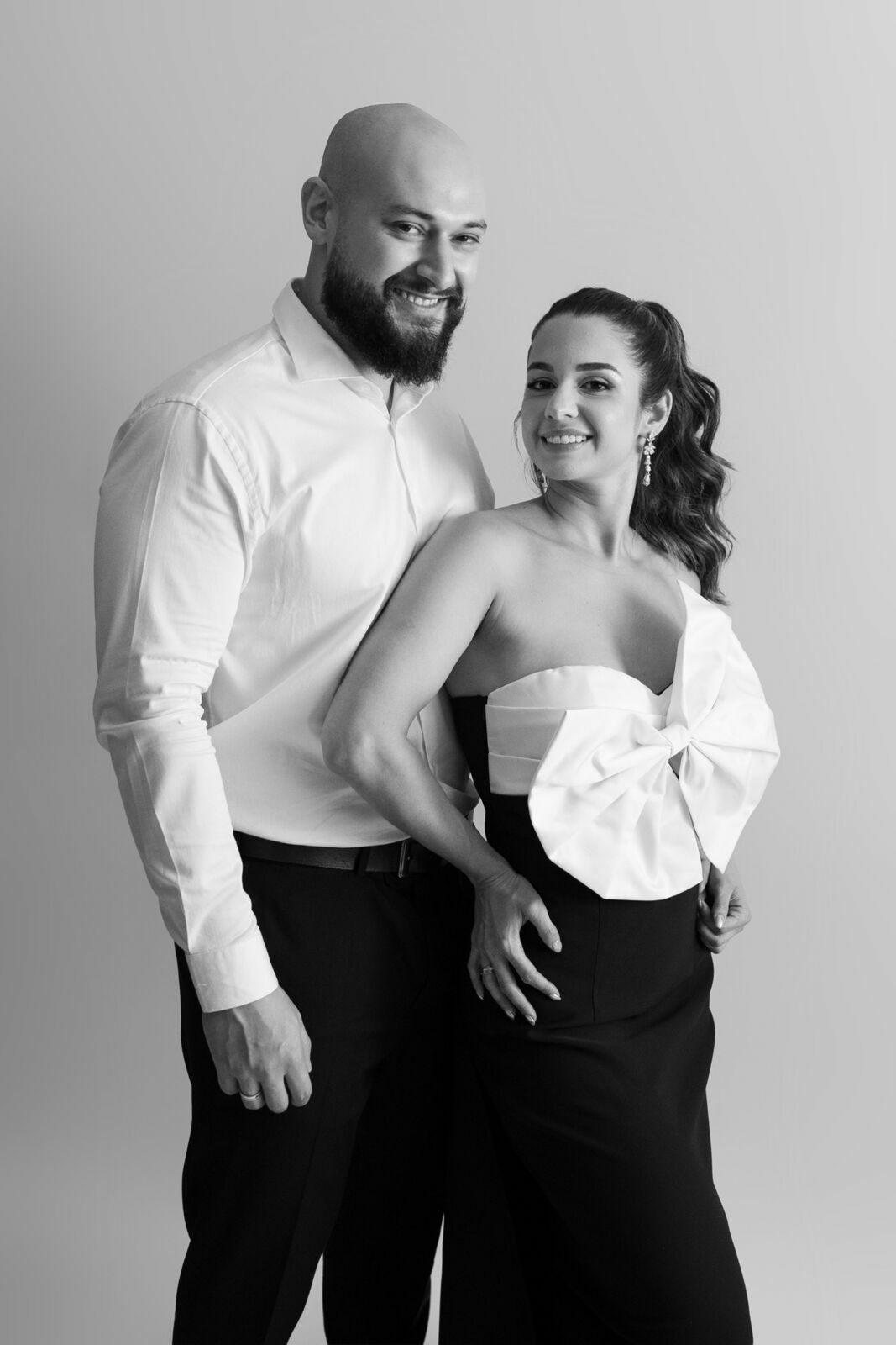 Foto Fotografia de Estúdio Clean e Atemporal  - Gaby e João  - Imagem 25