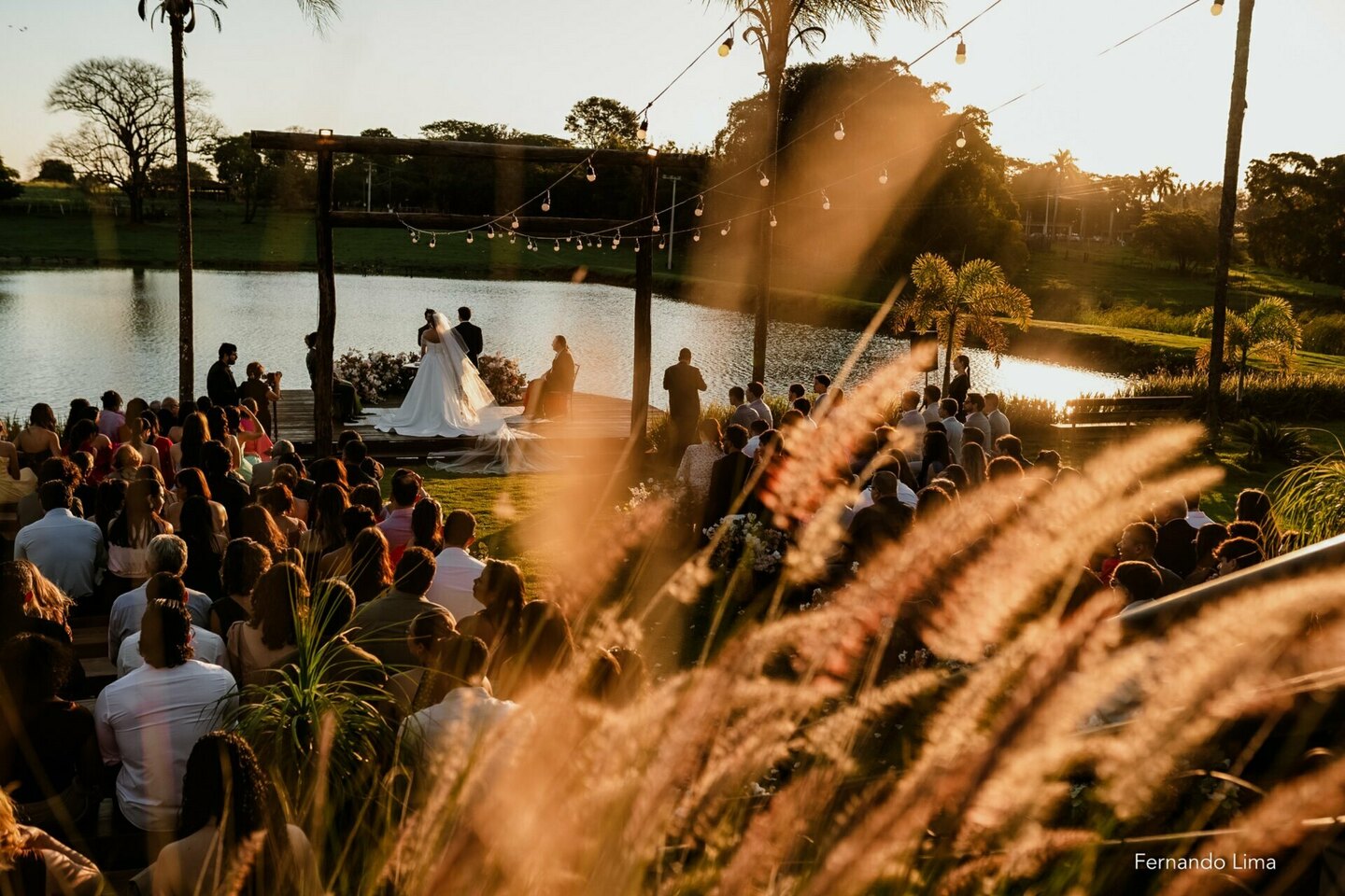 Casamento de Lethicia e Lucas no Porttal do Lago em Guararapes – SP